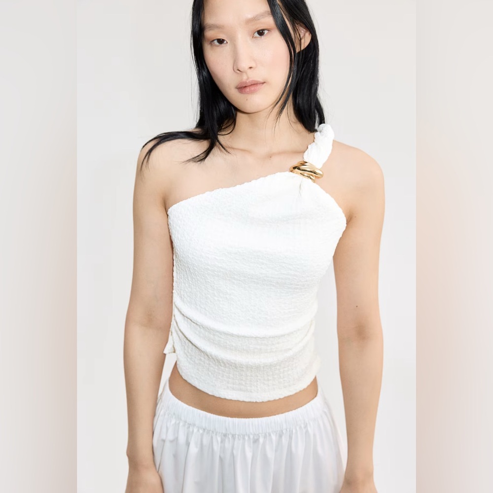 H&M White One-Shoulder Top